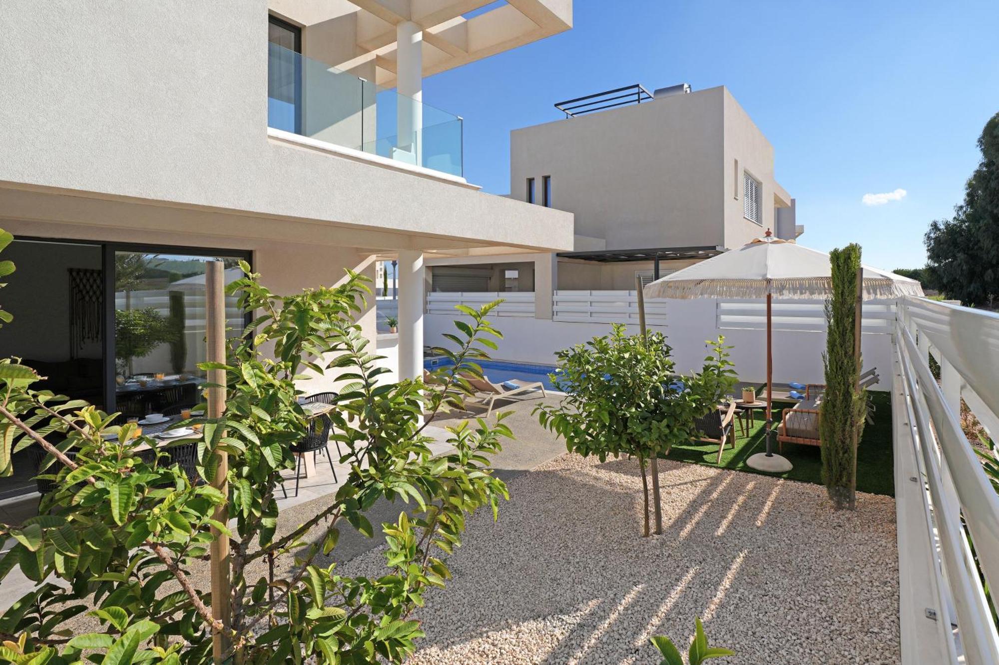 Villa Queen Valentina โปรทาราส ภายนอก รูปภาพ