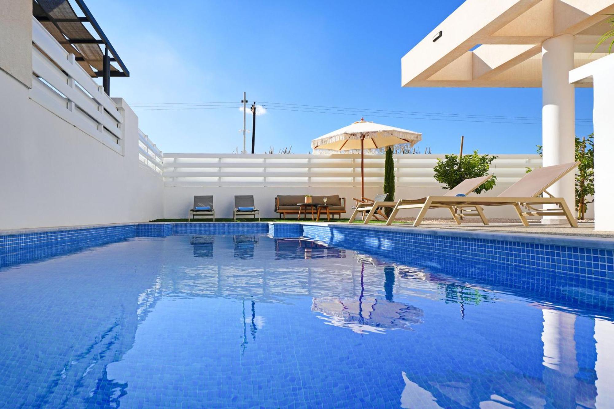 Villa Queen Valentina โปรทาราส ภายนอก รูปภาพ